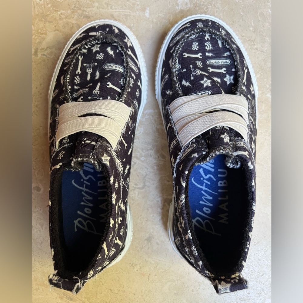 Blowfish Malibu Boys Slip-On Shoes Sneakers Size 13-New